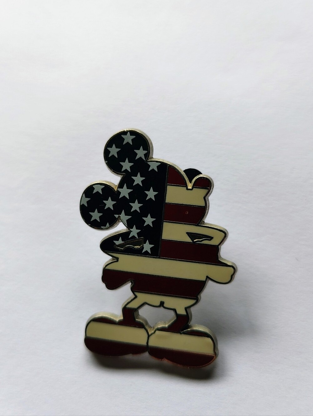 2014 American Flag Disney Pin Collectible